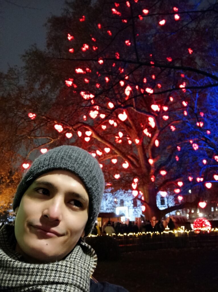 Selfie of Arash with the tree of hearts.